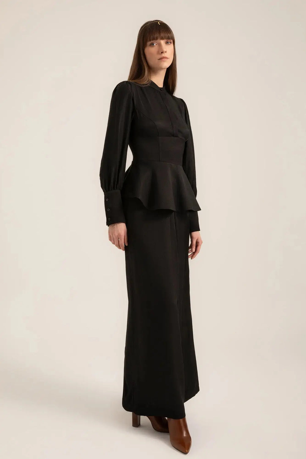 Pia Peplum Corset Top in Nero – Front view | AJIRAH #Nero
