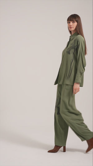 Lia Lounge Set in Pesto – Pants detail | AJIRAH #Pesto